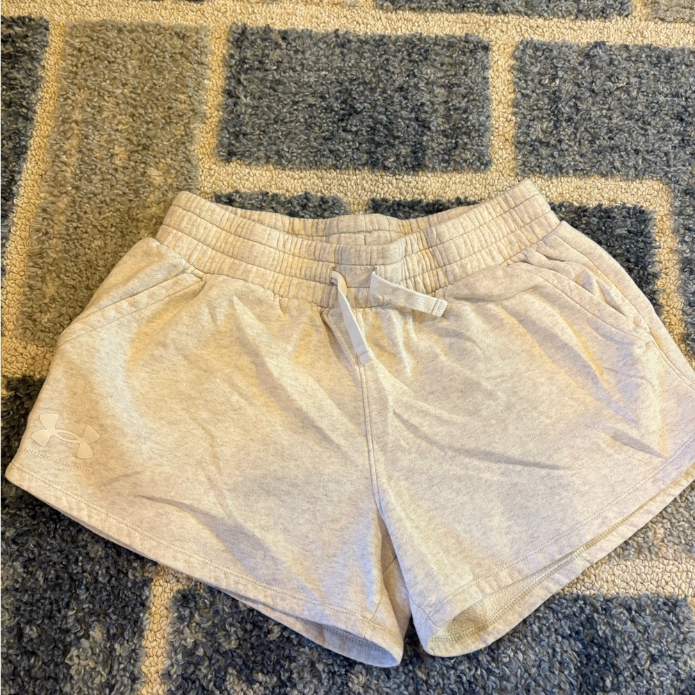 Under Armour Women's Light Gray Athletic Shorts